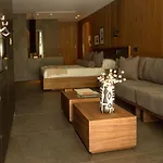 The Matter Meaningful Laura Appartement *