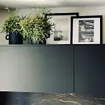 The Matter Meaningful Laura Appartement