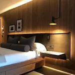 The Matter Meaningful Laura Appartement *