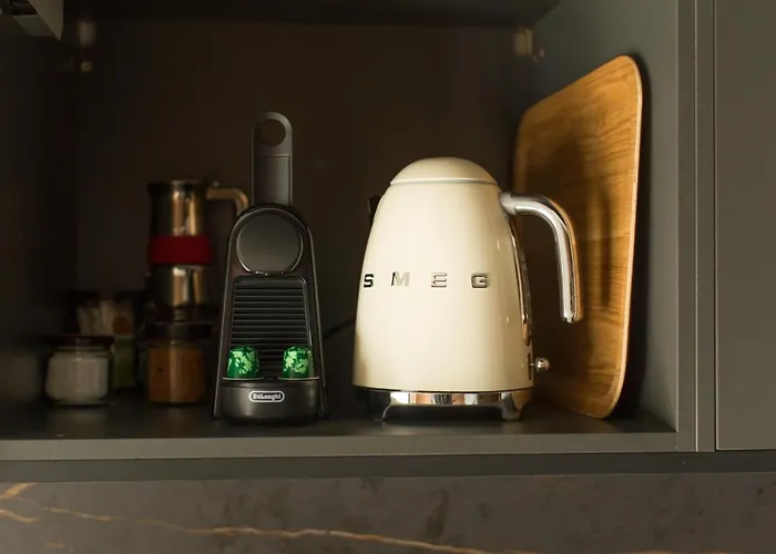 The Matter Meaningful Laura דירה