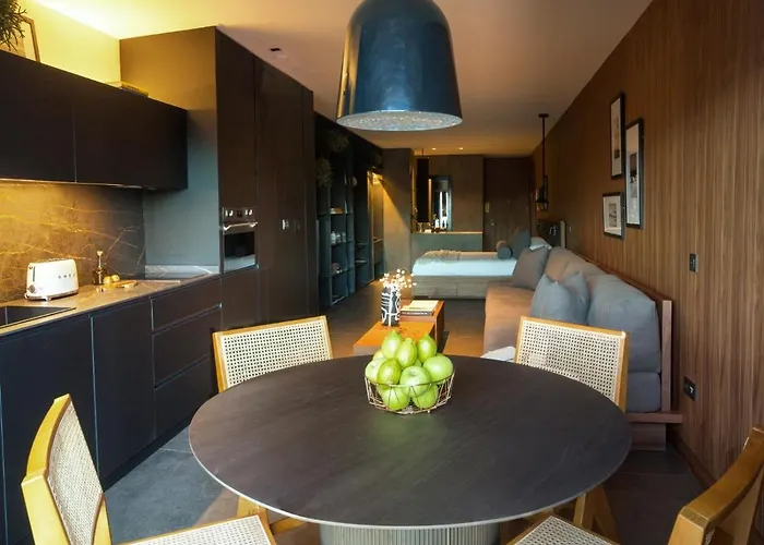 The Matter Meaningful Laura Apartamento *